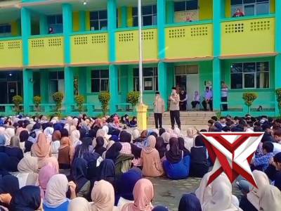 Polsek Margahayu melaksanakan kegiatan Goes to School di beberapa sekolah - PoliceTube
