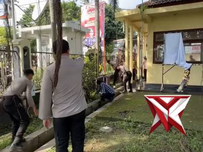 Gerakan Indonesia ASRI Kurve Mako Polres Magetan ? Dalam rangka mendukung program Gerakan Indones - PoliceTube