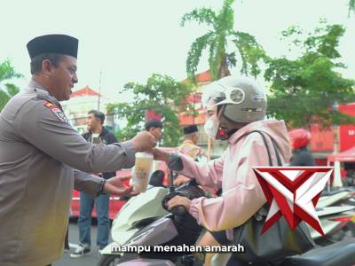 Buka Bersama - PoliceTube