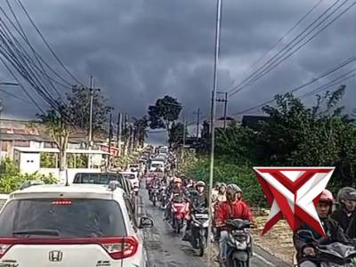 Quick respon kemacetan - PoliceTube