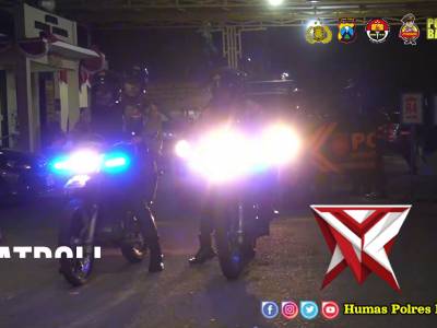 Sat Samapta Polres Bangkalan melaksanakan patroli malam dalam rangka menjaga situasi kamtibmas yang - PoliceTube