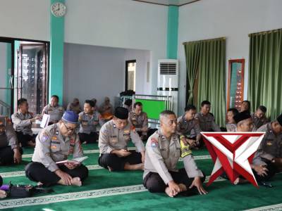 Pembinaan rohani dan mental Personel Polresta Bengkulu.