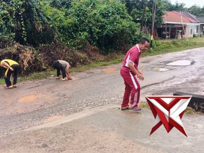 Pelaksanaan giat kurve di mako Polsek Pangkalan Lampam