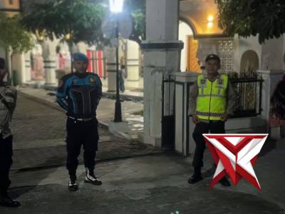 Pam sholat Tarawih - PoliceTube