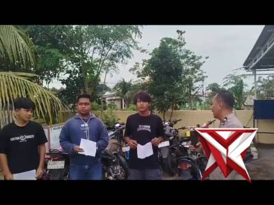 *Polsek Ujungpangkah Giat Penertiban Knalpot Brong di Plengsengan Ngemboh* - PoliceTube