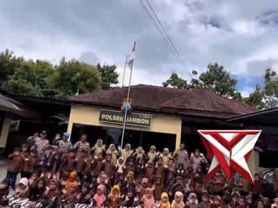 Kunjungan edukatif - PoliceTube