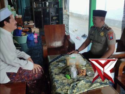 Safari Ramadhan Kapolsek Mojo - PoliceTube