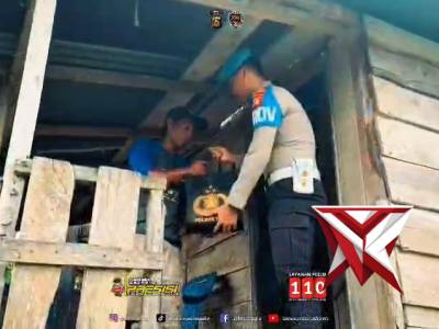 Personil Si Propam Melaksanakan Jumat Berkah - PoliceTube