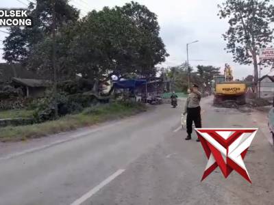 PENGATURAN ARUS LALU LINTAS - PoliceTube