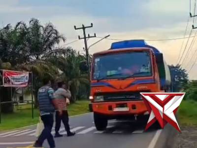 Jumat Berkah Polsek Lais - PoliceTube