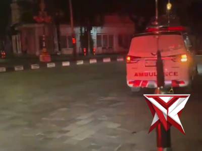 Ambulan relawan - PoliceTube