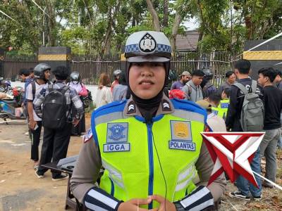 Mari bersama kita wujudkan keamanan dan keselamatan di jalan raya. - PoliceTube