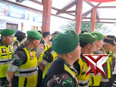 Pengamanan malam tahun baru - PoliceTube