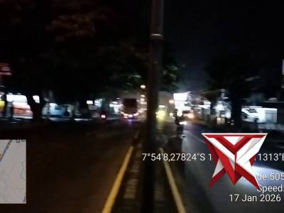 Patroli Polsek Singosari - PoliceTube