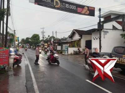 Patroli Ngabuburit Polsek Mojo - PoliceTube