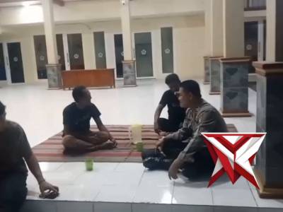 Patroli Sambang - PoliceTube