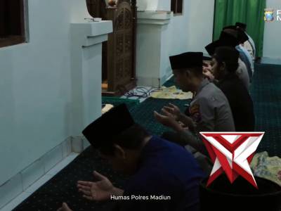 Safari Ramadhan Kapolres Madiun ? - PoliceTube