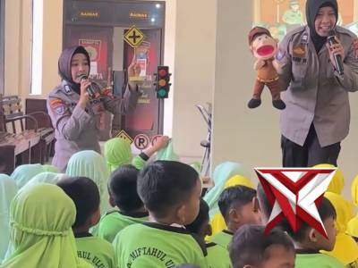 POLISI SAHABAT ANAK - PoliceTube