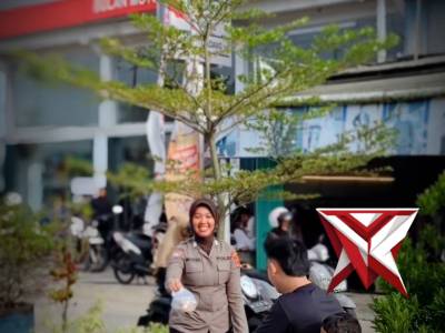 Berbagi Takjil - PoliceTube