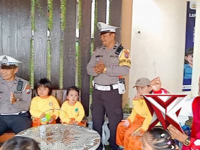 Polisi Sahabat Anak Bersama KB Cemara