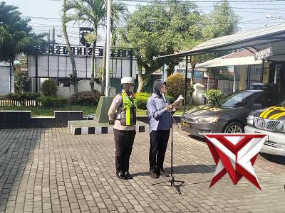 Apel pagi Polsek Singosari - PoliceTube