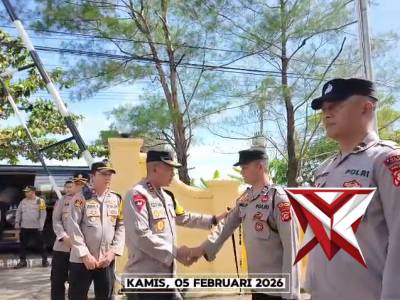 Kapolda Jabar Cek Kesiapsiagaan Jalur Rawan Cianjur Selatan dan Salurkan Tali Asih dalam Ops Ketupat - PoliceTube