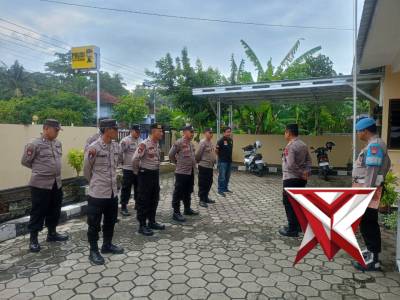 Apel pagi Polsek Kuwarasan - PoliceTube