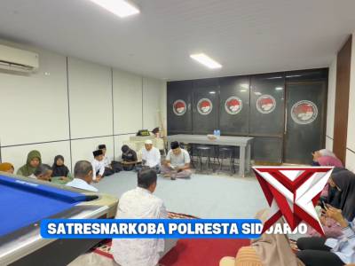 Sat Resnarkoba Polresta Sidoarjo Gelar Doa dan Ngaji Bersama Anak Yatim - PoliceTube