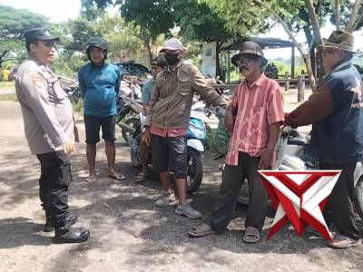 PATROLI DIALOGIS DENGAN PENGUNJUNG PASAR HEWAN