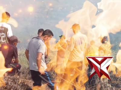 Pemadaman Karhutla di wilkum Polsek Rikit Gaib.