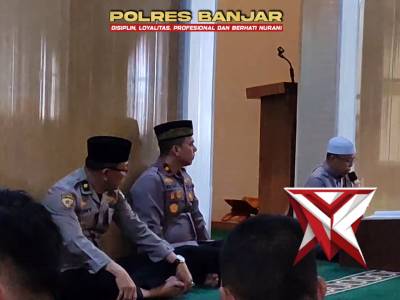 Pembinaan Rohani dan Mental (Binroh) Personil Polres Banjar bersama Ustadz Mahlidin, S.H.I.