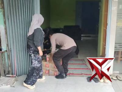 GIAT TAKJIAH PERSONEL POLSEK BALONGPANGGANG KE RUMAH WARGA