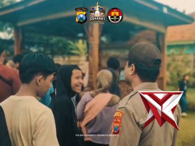 POLSEK WONOAYU PENGAMANAN PEMBAGIAN TAKJIL RAMADHAN