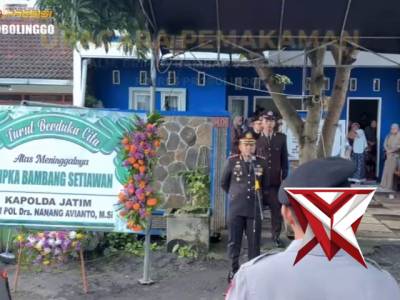 UPACARA PEMAKAMAN ANGGOTA POLRES PROBOLINGGO