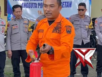 Polres Magetan melaksanakan pelatihan Polisi Penolong SAR terbatas serta penanganan kebakaran bersam