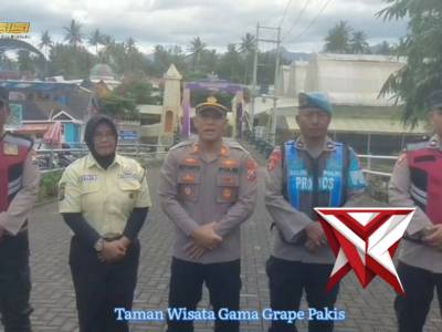 KAPOLSEK PAKIS PIMPIN PATROLI DI TEMPAT WISATA - PoliceTube