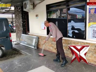 GERAKAN ASRI POLRI POLSEK DAU - PoliceTube