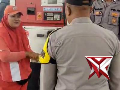 Sosialisasi Layanan 110 Polsek Turen Polres kepada karyawan SPBU - PoliceTube