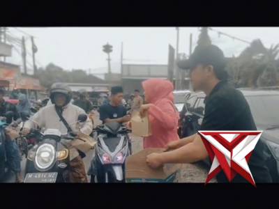 Bagi Takjil Polsek Guluk Guluk