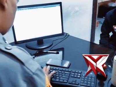 Personel Polsek Cileunyi melaksanakan kegiatan pelayanan prima kepada masyarakat