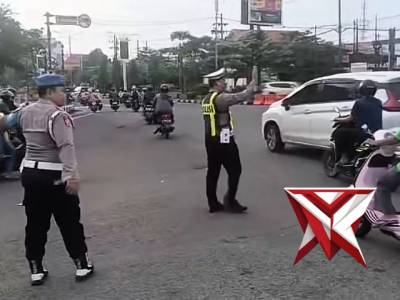 Pengecekan Anggota gatur lalin - PoliceTube