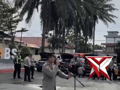 Pemeriksaan kendaraan Dinas Polri R2, R4 dan R6
Oleh Kapolres Bengkulu Selatan