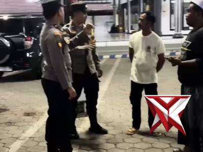 PENGAMANAN SHOLAT TARAWIH POLSEK MAESAN