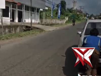 Bhabinkamtibmas Polres Pagar Alam bersama masyarakat