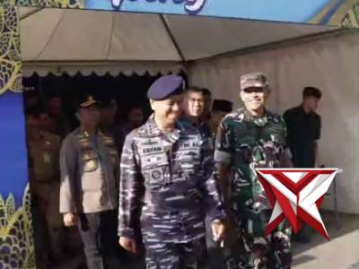 Ziarah ke Pendiri Kota Bandung - PoliceTube