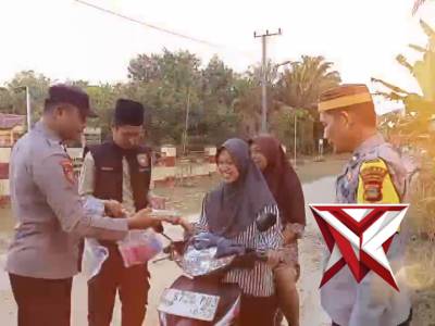 Bagi bagi takjil polsek air sugihan