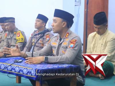 SUBUH BERJAMAAH KAPOLRES NGAWI DI DS. CANGAKAN, KEC. KASREMAN NGAWI