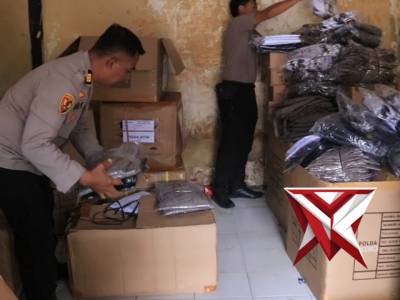 Pemberian kaporlap polres ngawi