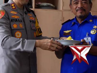 HUT Damkar - PoliceTube