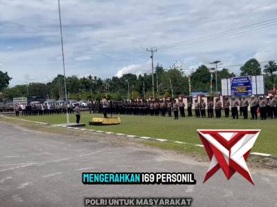 Apel Gelar Pasukan Operasi Aitumeri Kuri 2025 yang Bertepat Dilapangan Apel Polres Teluk&nbsp;Wondama